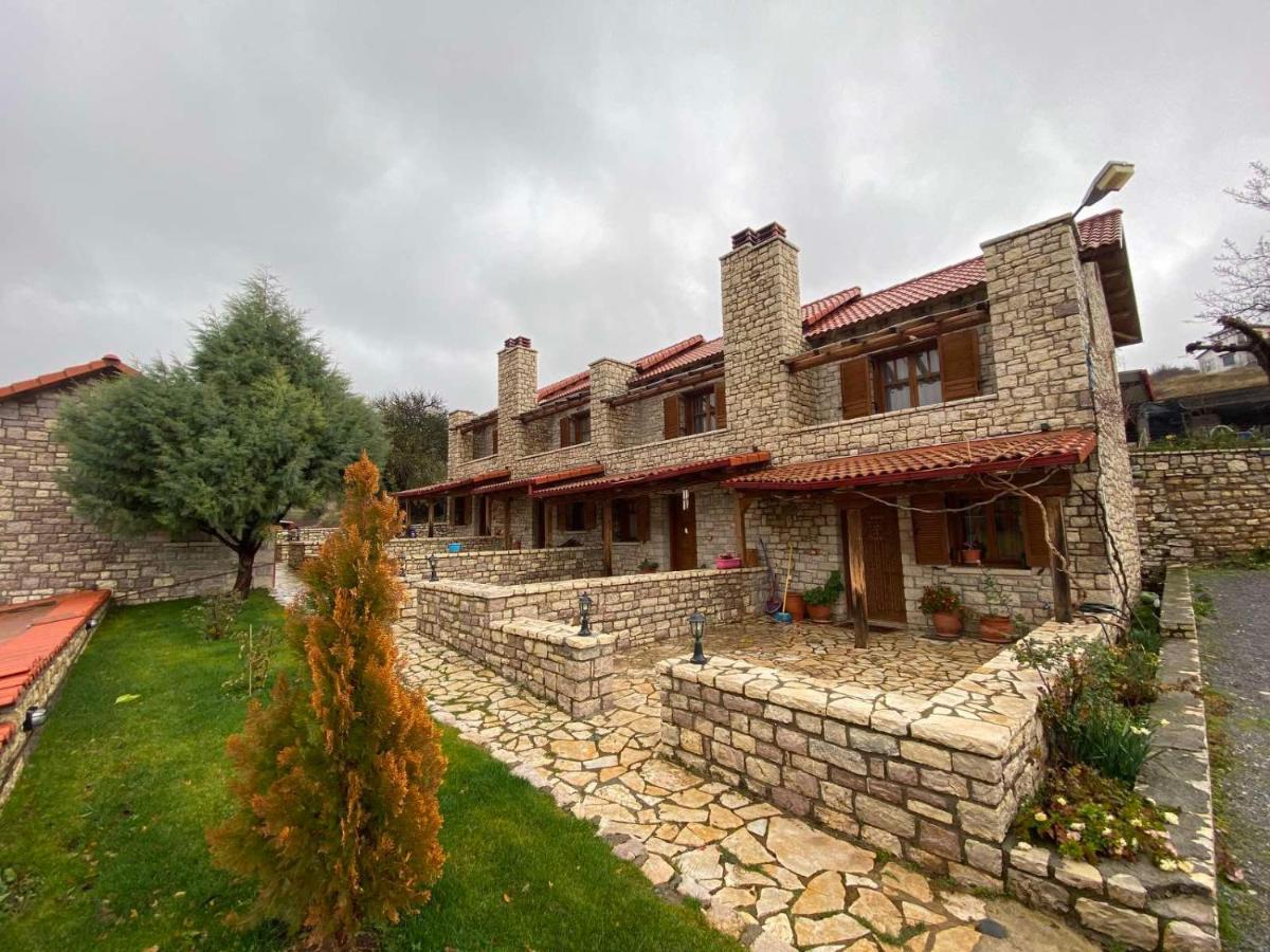 Mezonetes Helmos Apartment Ano Lousoi Exterior photo
